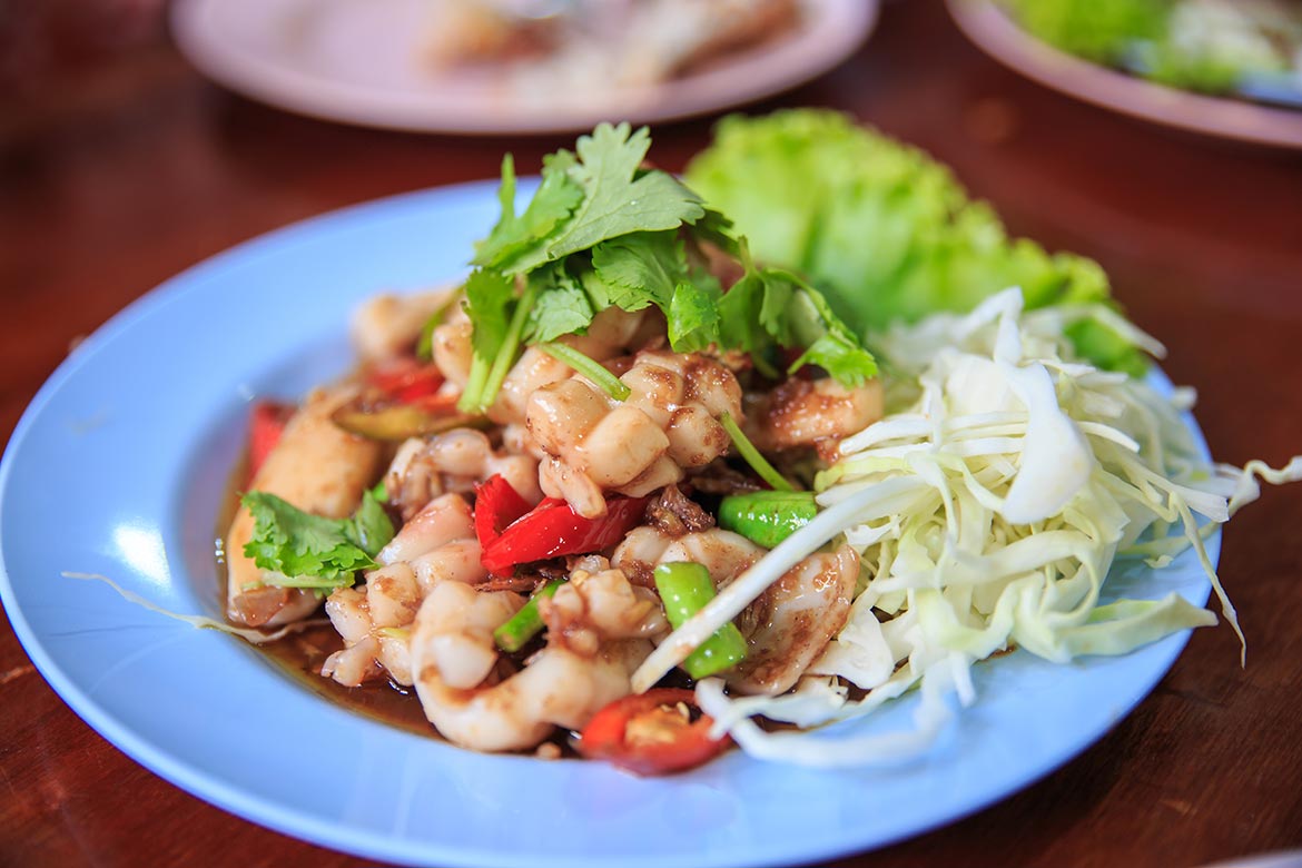 ultimate-travel-guide-to-the-most-popular-thai-dishes-proud-of-gujarat